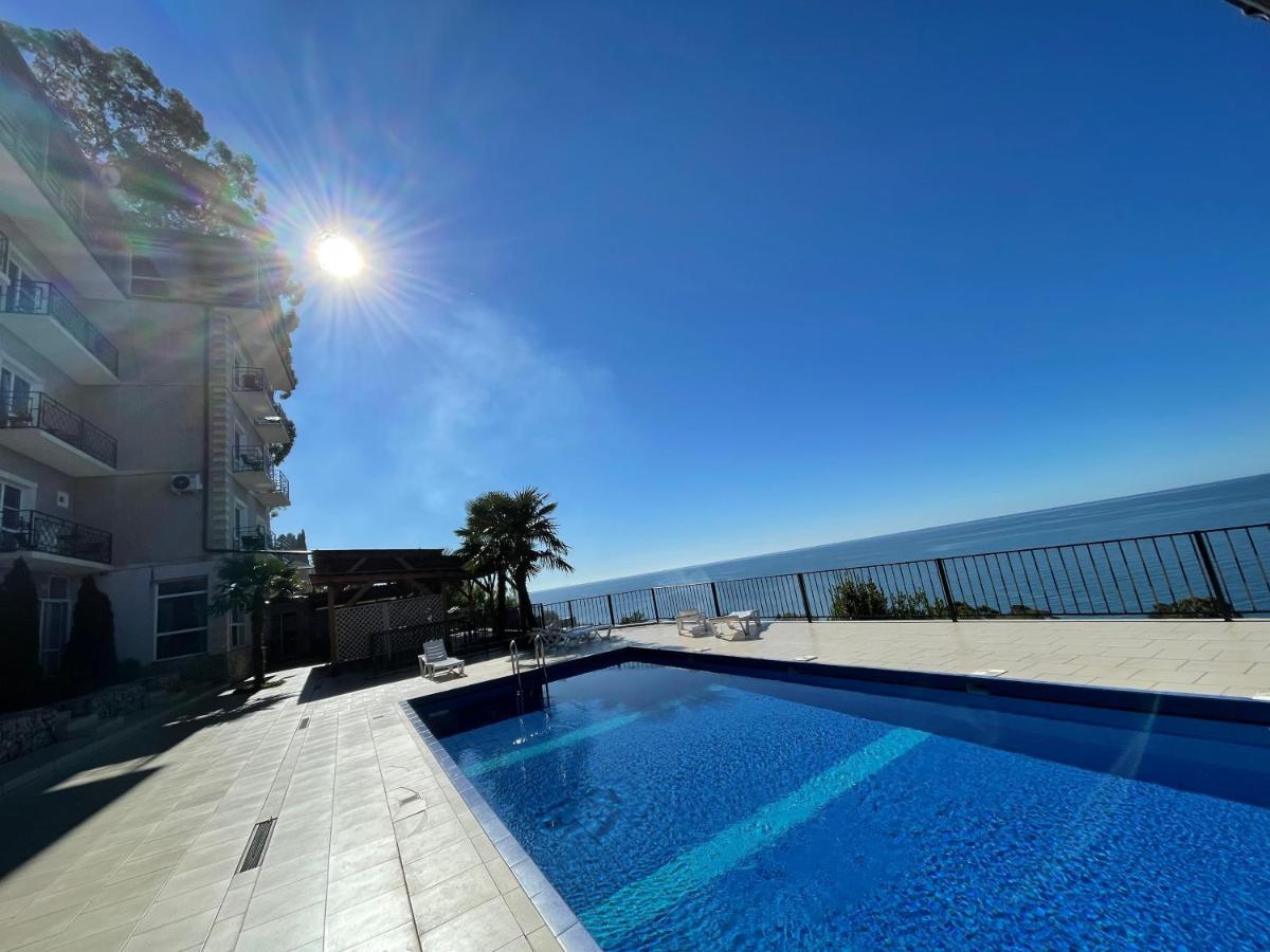 גגרה Astan Hotel מראה חיצוני תמונה