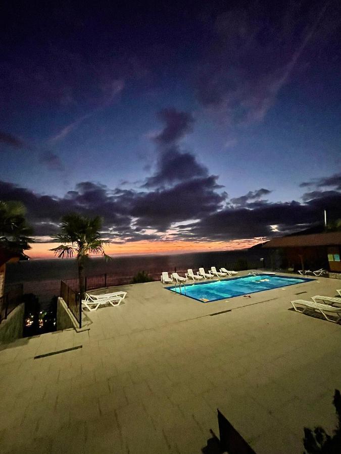 גגרה Astan Hotel מראה חיצוני תמונה