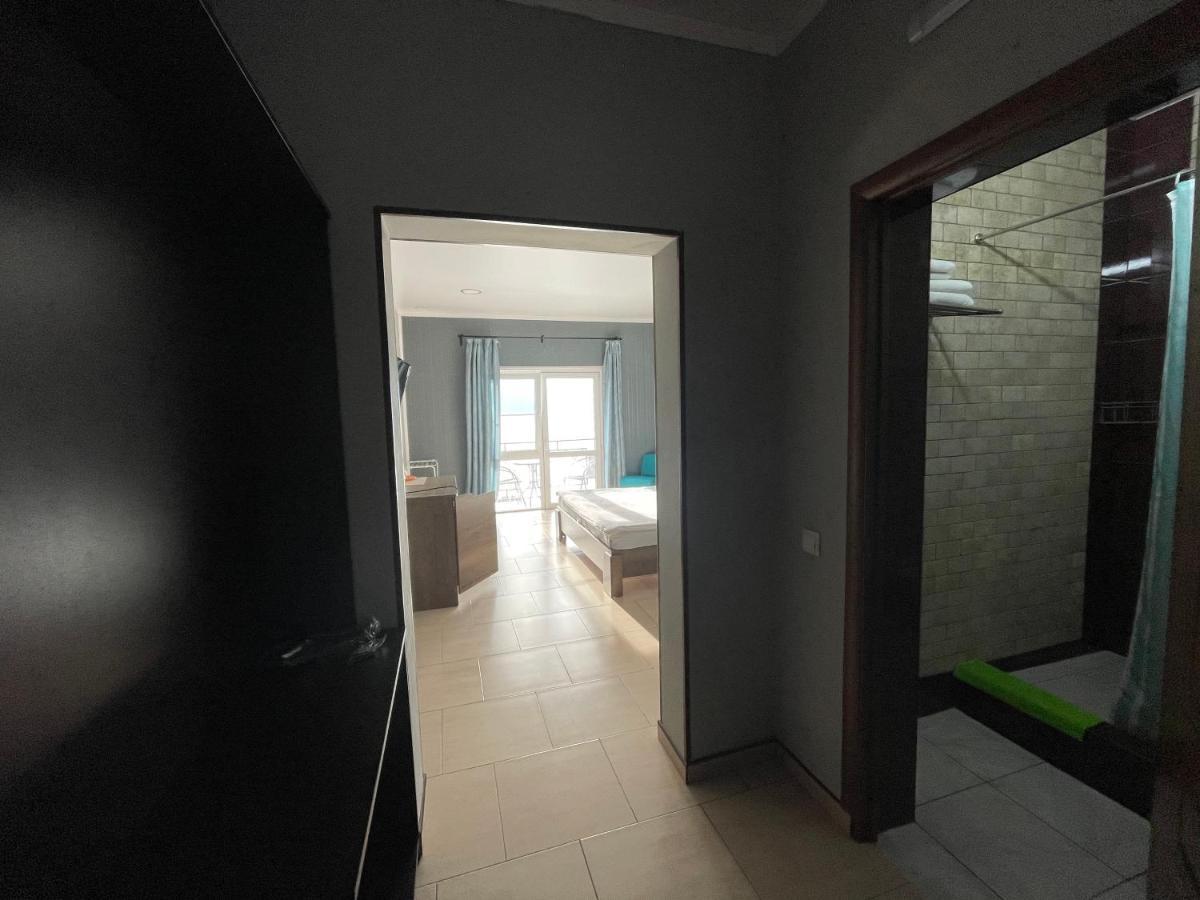 גגרה Astan Hotel מראה חיצוני תמונה